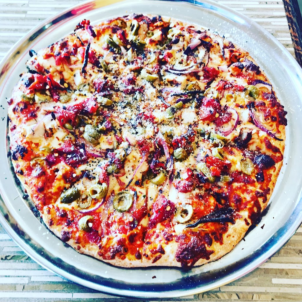 Cocelli pizza | 18279 Yonge St #3, East Gwillimbury, ON L9M 0A2, Canada | Phone: (905) 898-0888