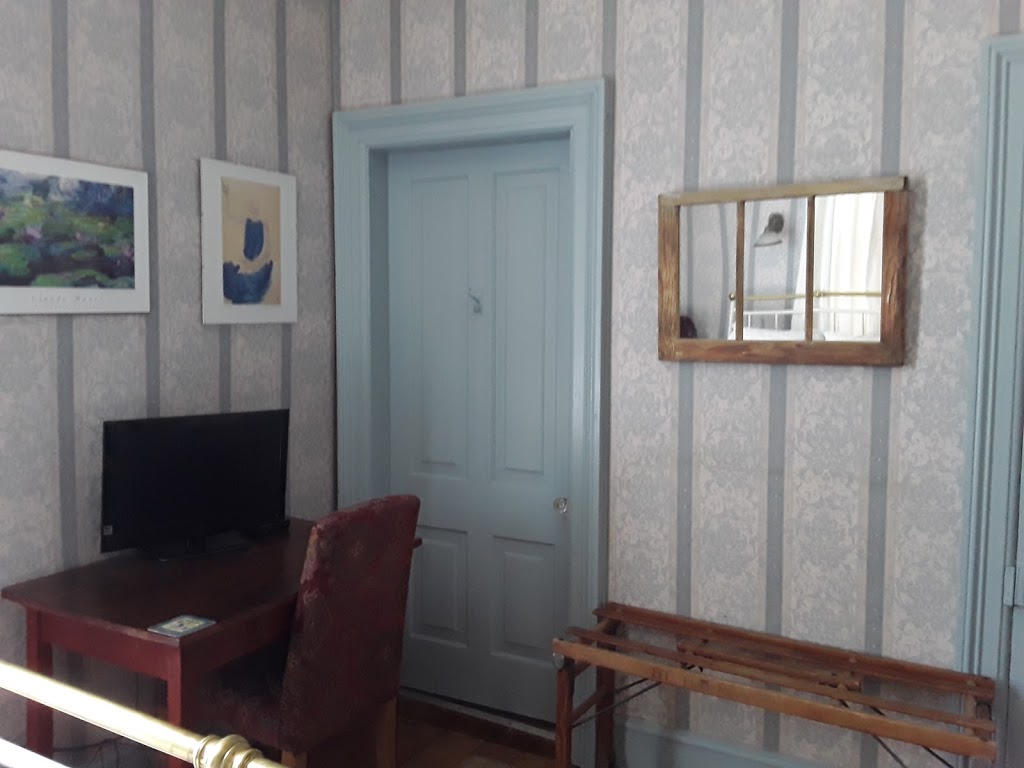 A B&B on Bay, Acrylic Dreams | 66 Bay St, Stratford, ON N5A 4K6, Canada | Phone: (519) 271-7874