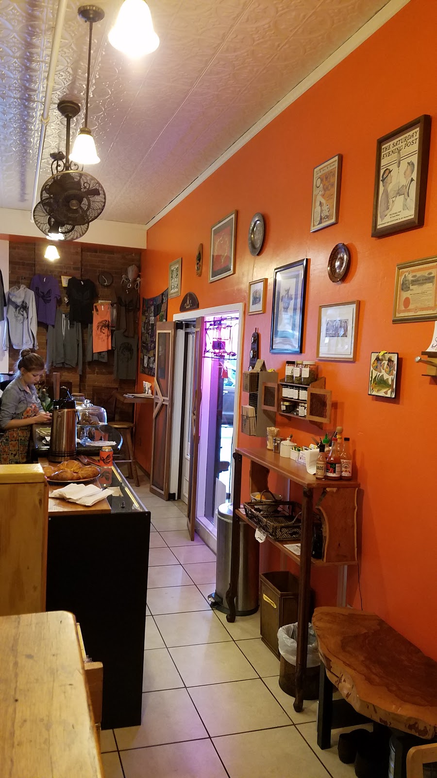 Shirlee Bird Cafe | Sycamore Square, 1200 Harris Ave #100, Bellingham, WA 98225, USA | Phone: (360) 746-2288