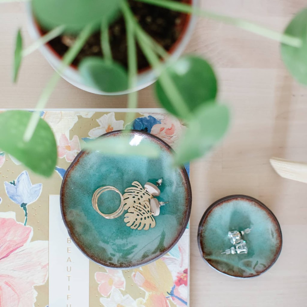 tMac Pottery | 1615 Old Hwy 99, Dundas, ON L9H 5E3, Canada | Phone: (905) 537-6666