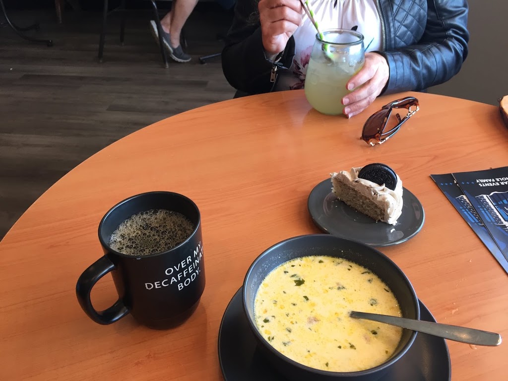 Cali.Co Cafe | 1 Allan St, Miramichi, NB E1V 6A9, Canada | Phone: (506) 625-5282