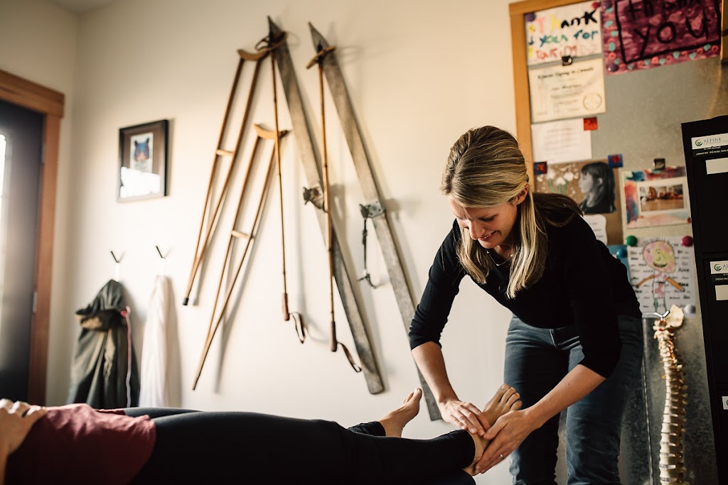 Alpine Chiropractic Dr. Eden MacGregor | 4 Silver Ridge Way, Fernie, BC V0B 1M2, Canada | Phone: (250) 423-1452
