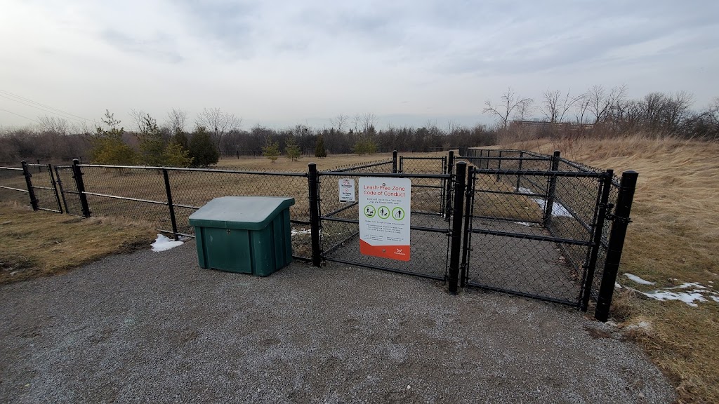 Malton Leash-Free Zone | 3430 Derry Rd E, Mississauga, ON L4T 1A9, Canada | Phone: (905) 615-4311