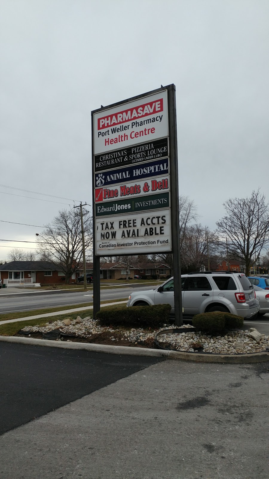 Lock One Animal Hospital | 260 Lakeshore Rd, St. Catharines, ON L2M 7R4, Canada | Phone: (905) 646-5838