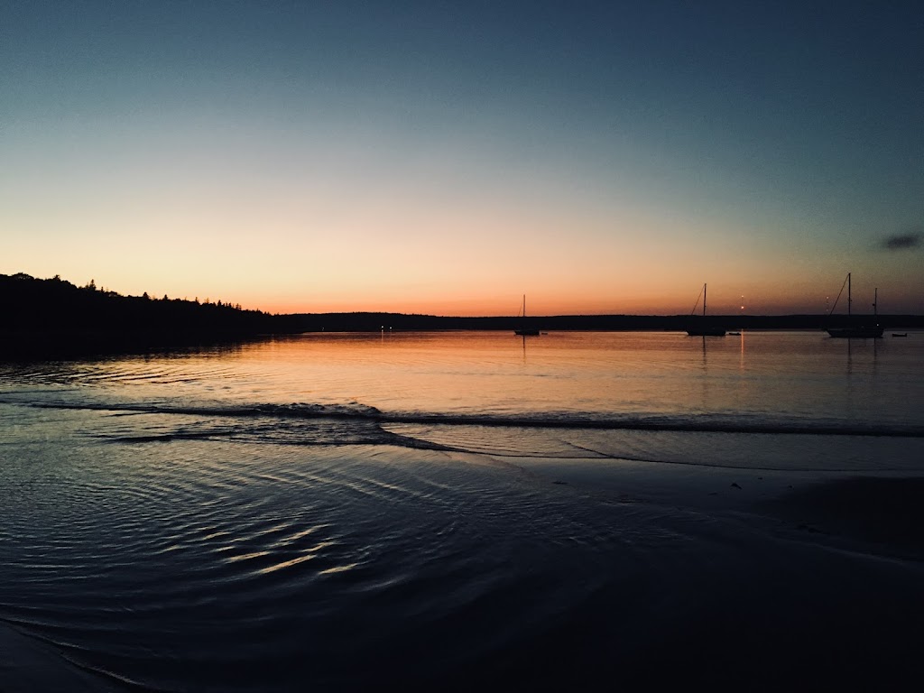 Port Mouton International Hostel | 8100 Lighthouse Rte, Port Mouton, NS B0T 1T0, Canada | Phone: (902) 947-3140