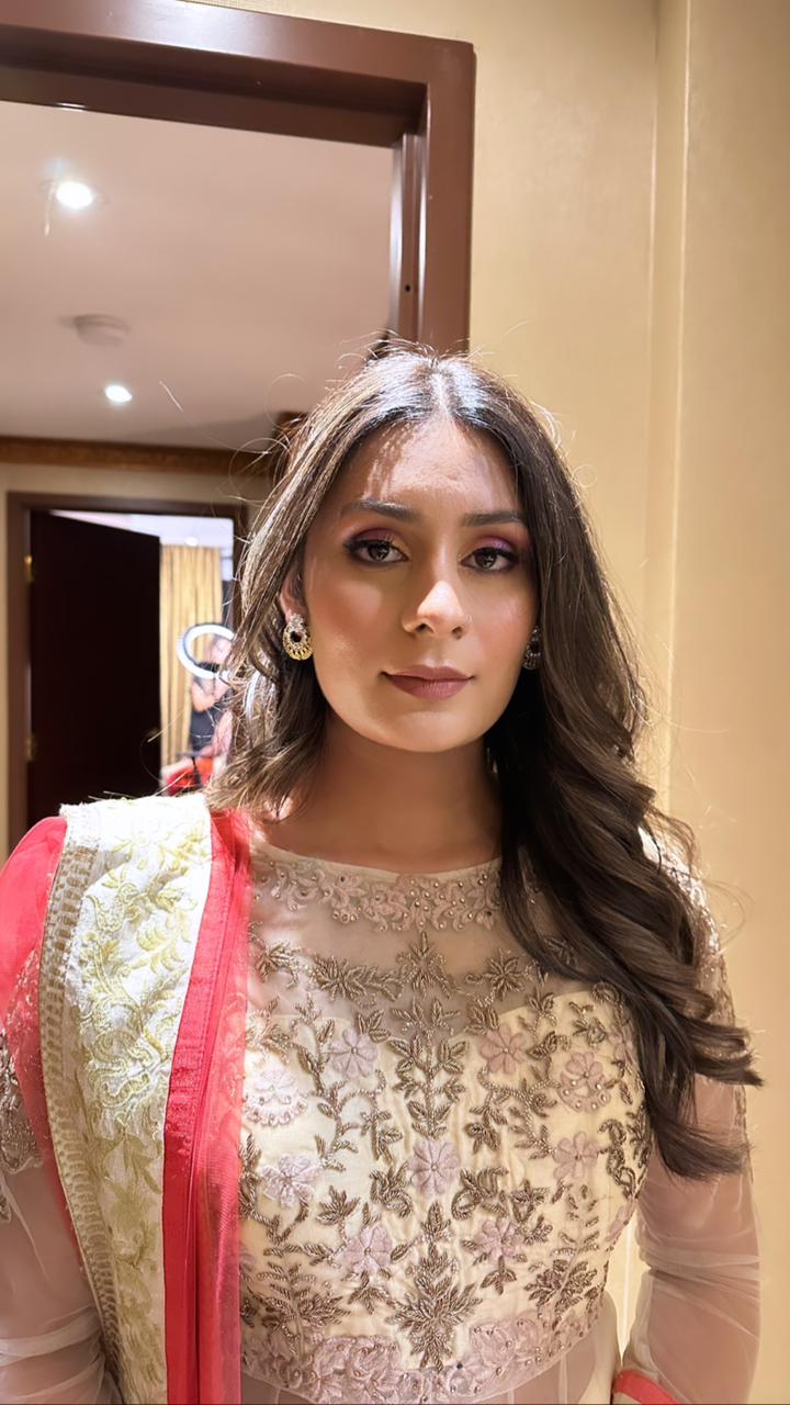 Palak Vaid Makeup Artist | 349 Rathburn Rd W, Mississauga, ON L5B 0G9, Canada | Phone: (416) 889-5503
