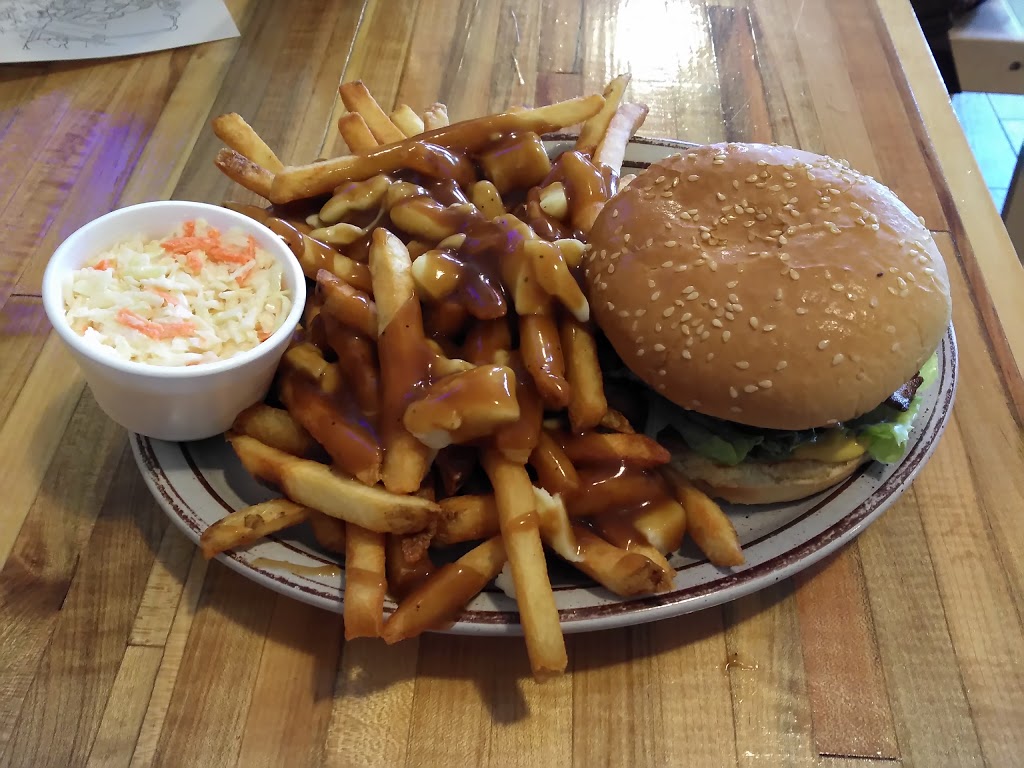 The Railway Diner | 2799 NB-114, Hillsborough, NB E4H 2X4, Canada | Phone: (506) 203-1488