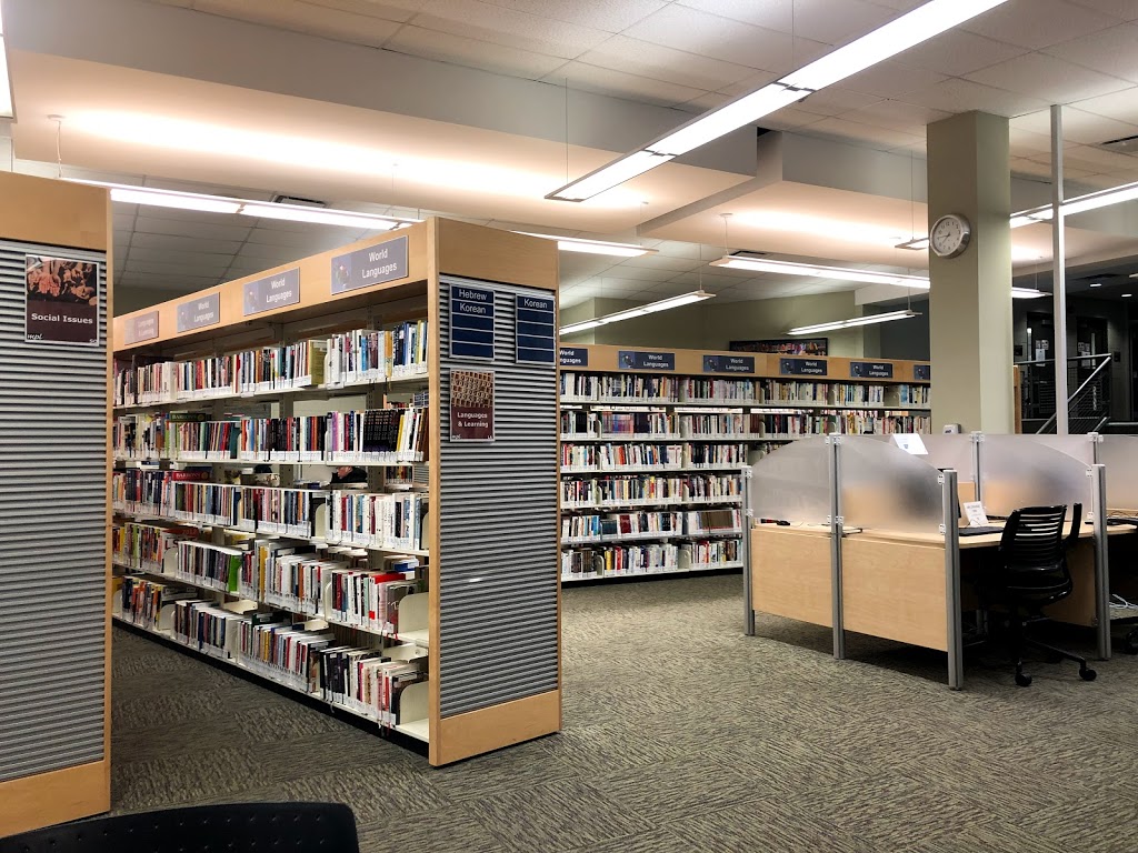 Thornhill Library | 7755 Bayview Ave, Thornhill, ON L3T 4P1, Canada | Phone: (905) 513-7977