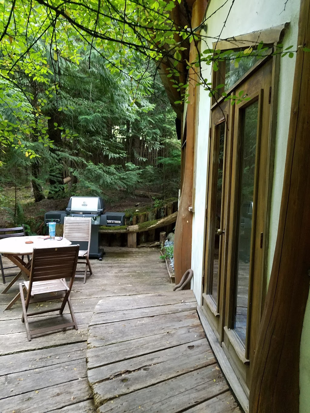 Hornby Island Studio Bed and Breakfast | 7085 St Johns Point Rd, Hornby Island, BC V0R 1Z0, Canada | Phone: (250) 335-1115