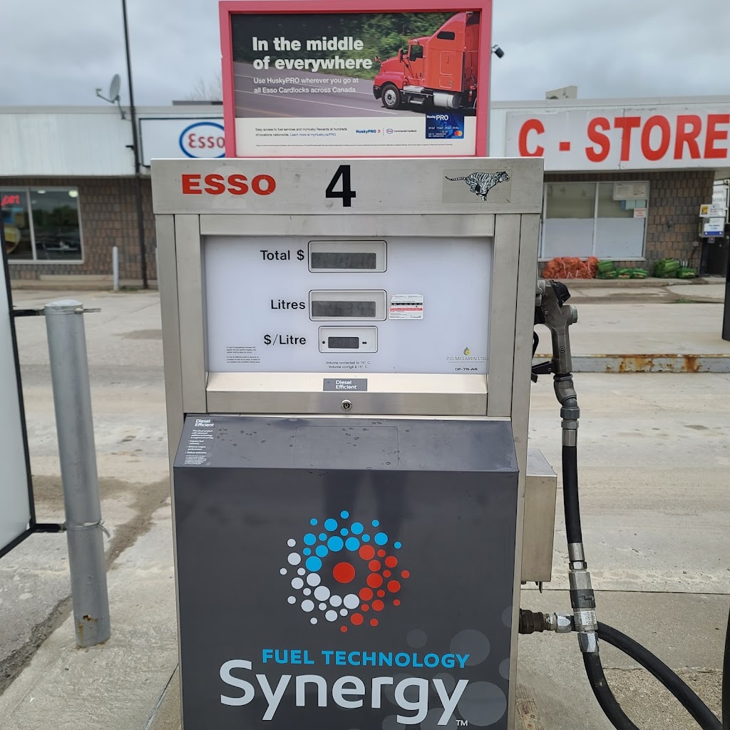Waubaushene Truck Stop | 21 Quarry Rd, Waubaushene, ON L0K 2C0, Canada | Phone: (705) 538-2900