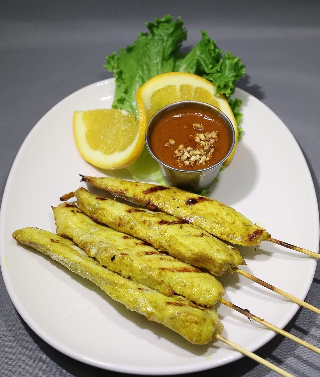 Baan Thai Wok & Bar (Broadmead) | 777 Royal Oak Dr #400, Victoria, BC V8X 4V1, Canada | Phone: (250) 658-0057