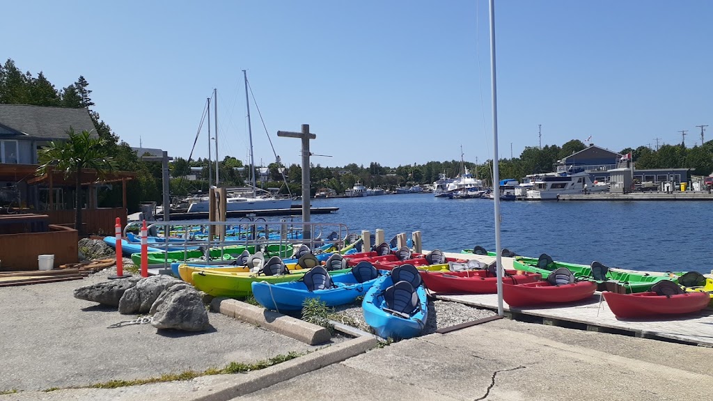 On the Water Kayaks | 53 Bay St, Tobermory, ON N0H 2R0, Canada | Phone: (519) 596-2626