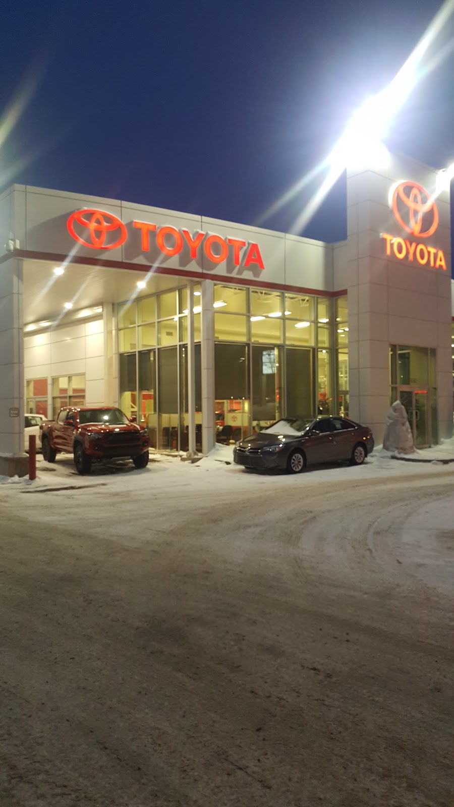 Alma Toyota | 630 Av. du Pont S, Alma, QC G8B 2V4, Canada | Phone: (418) 668-0195