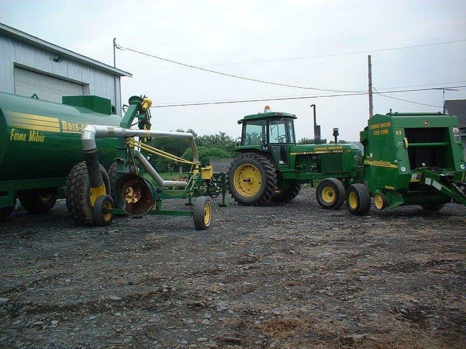 Ferme Milvie Senc | 620 rang 9 St-benoit-Lâbre, Saint-Benoît-Labre, QC G0M 1P0, Canada | Phone: (418) 228-7399