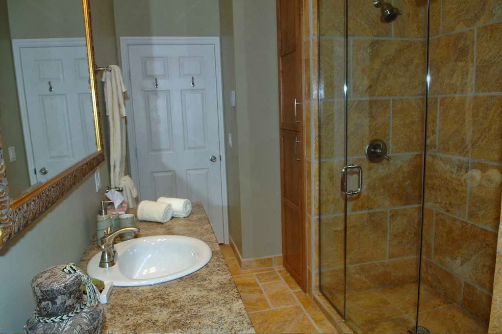 Powder Pillow Bed and Breakfast | 1103 Pine Ridge Crescent, Revelstoke, BC V0E 2S1, Canada | Phone: (250) 200-0388