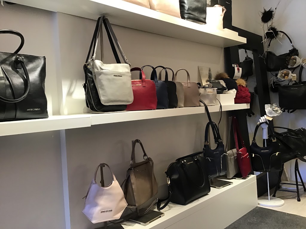 ANNICK LEVESQUE | 138 Av. Laurier O, Montréal, QC H2T 2N7, Canada | Phone: (514) 961-7410