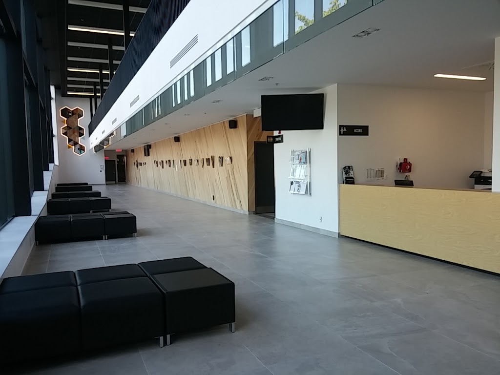 Centre Multifonctionnel | 20 Rue Terry Fox, Saint-Apollinaire, QC G0S 2E0, Canada | Phone: (418) 881-3996