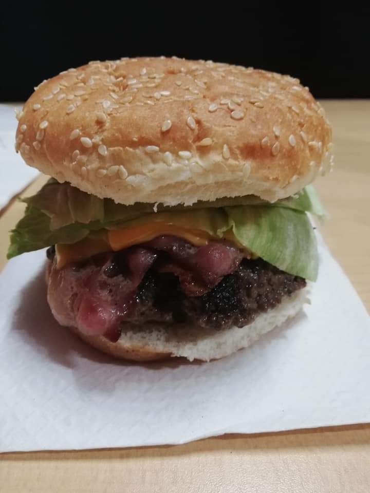 BUBZ restaurant | 1547 Elijah Rd, Southwold, ON N0L 2G0, Canada