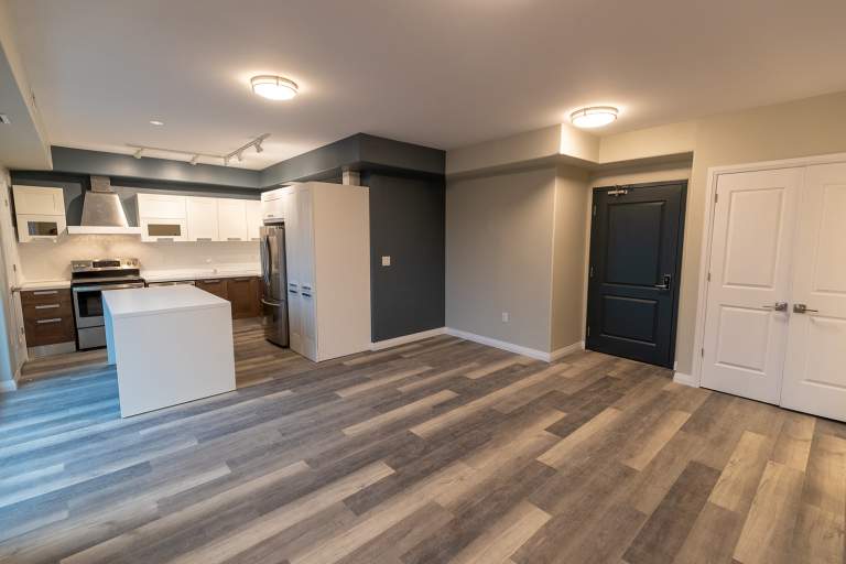 Panoramic Properties | 6479 Montrose Rd, Niagara Falls, ON L2H 1M1, Canada | Phone: (855) 371-1201