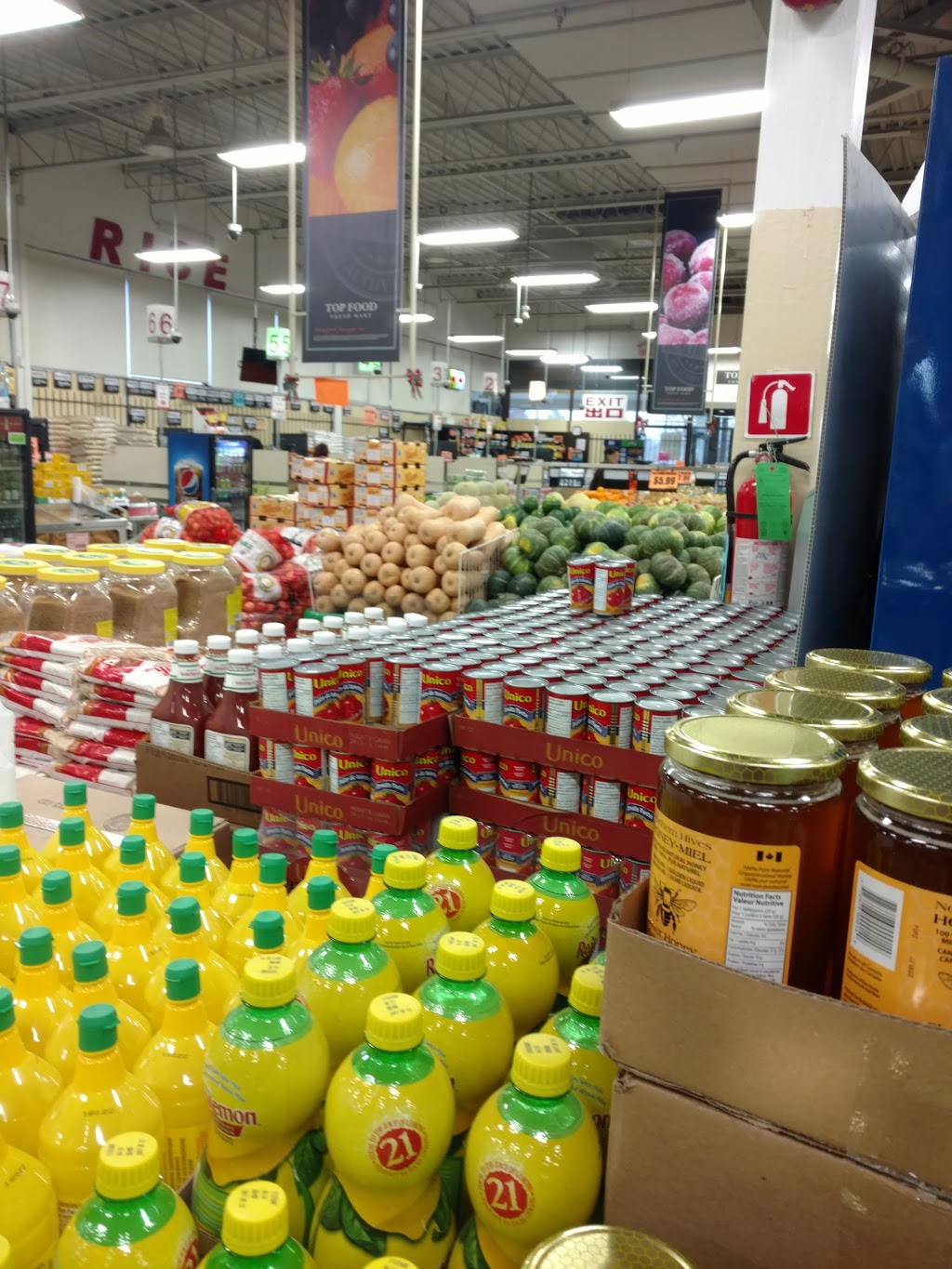 Top Food Supermarket | 2715 Lawrence Ave E, Scarborough, ON M1P 2S2, Canada | Phone: (416) 752-3666