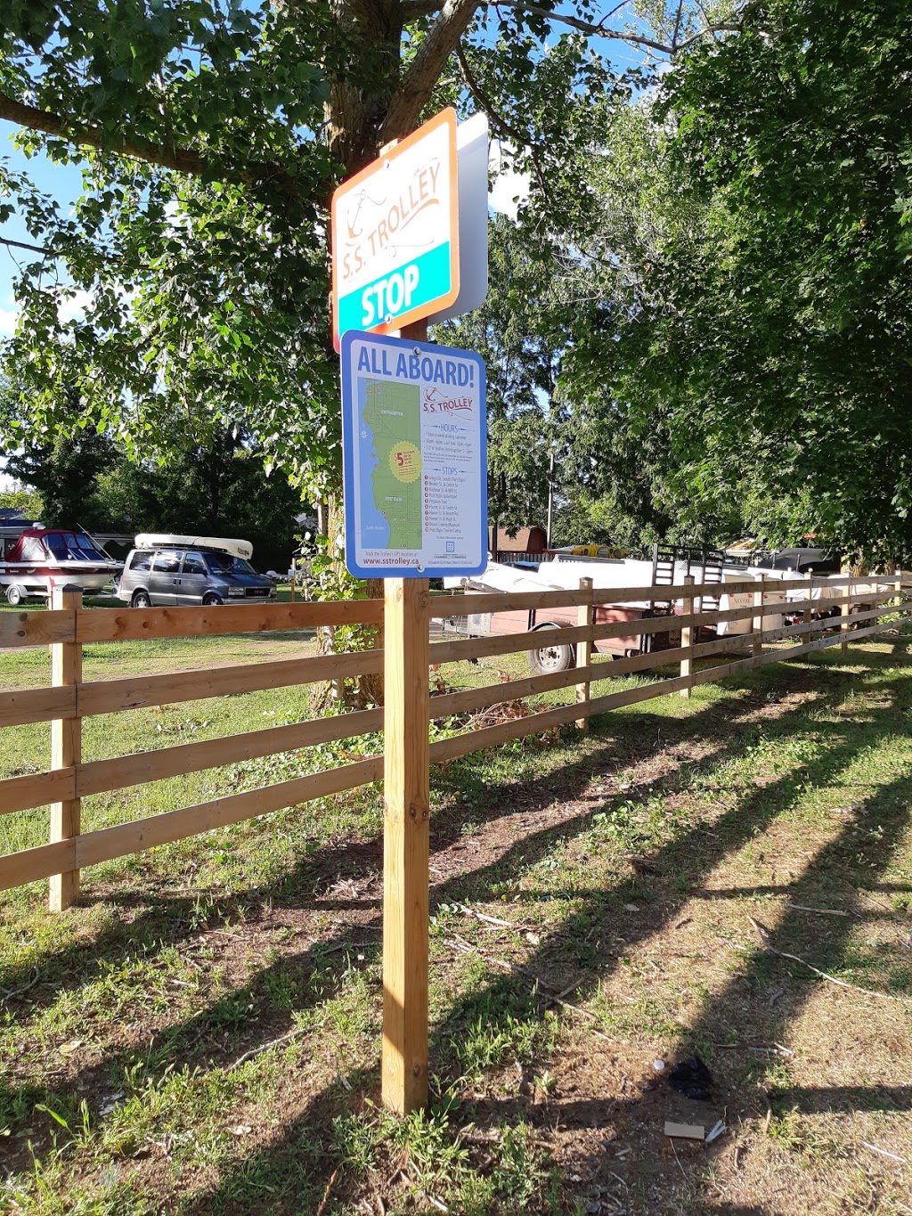 Port Elgin Municipal Tourist Camp | 584 Bruce St, Port Elgin, ON N0H 2C1, Canada | Phone: (519) 832-2512