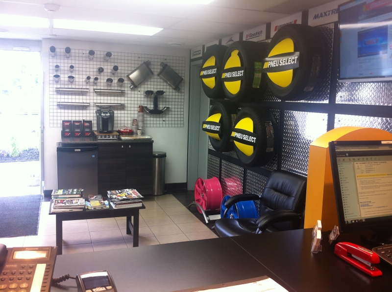 514 • MUFFLER (Tire Select) | 3599 Boul Saint-Jean, Dollard-des-Ormeaux, QC H9G 1W9, Canada | Phone: (514) 683-3537
