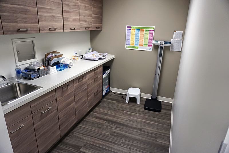 Glamorgan Medical Clinic | 3919 Richmond Rd SW #14, Calgary, AB T3E 4P2, Canada | Phone: (587) 350-8314