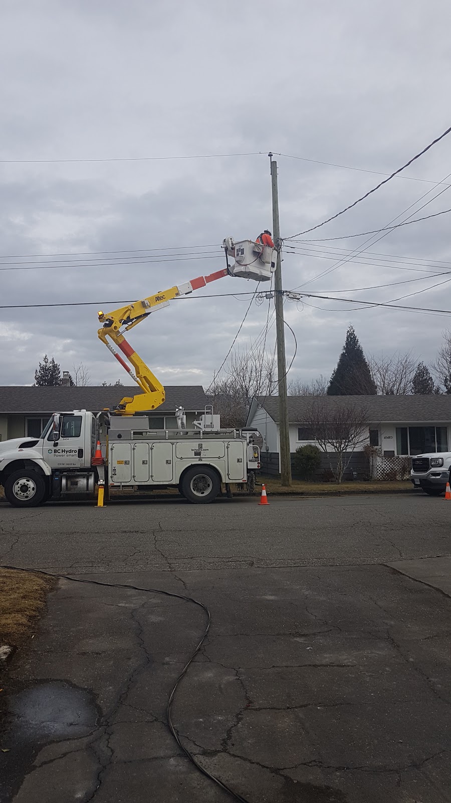 ZELAYA ELECTRICAL | 20985 Swallow Pl, Hope, BC V0X 1L1, Canada | Phone: (778) 838-7120