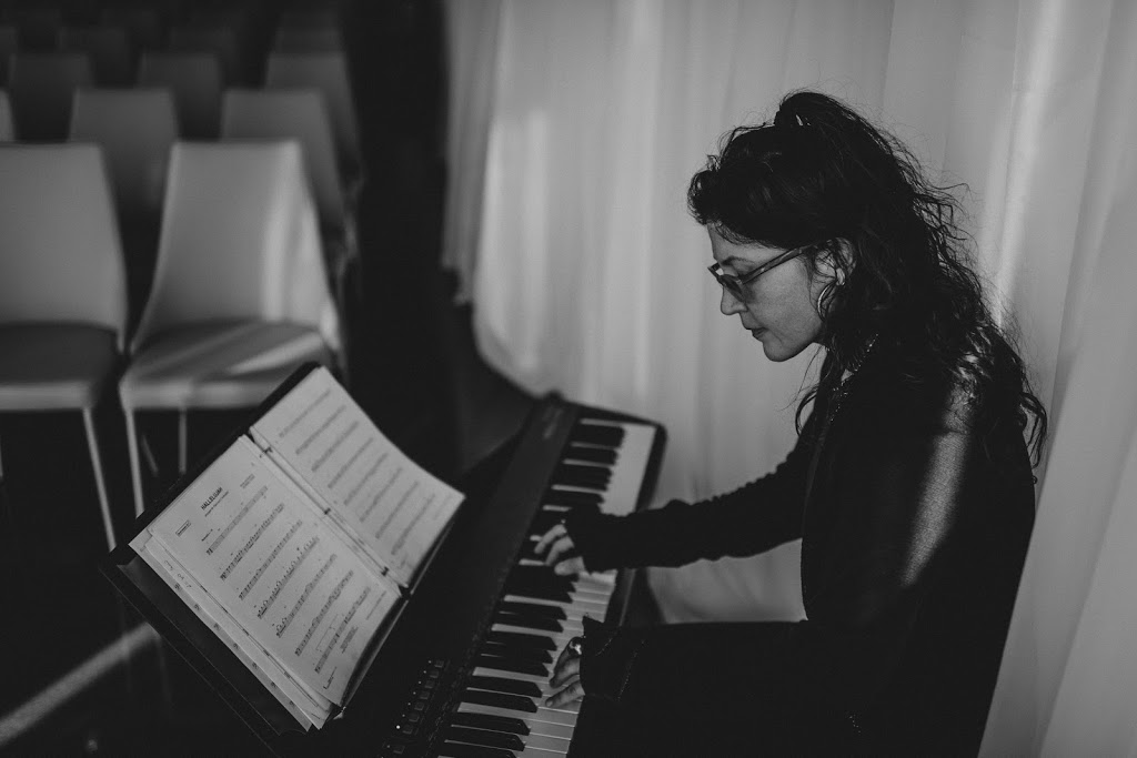 Rosanna DAgnillo Music Studio | 250 Shawville Blvd SE #136, Calgary, AB T2Y 2Z7, Canada | Phone: (403) 254-9622