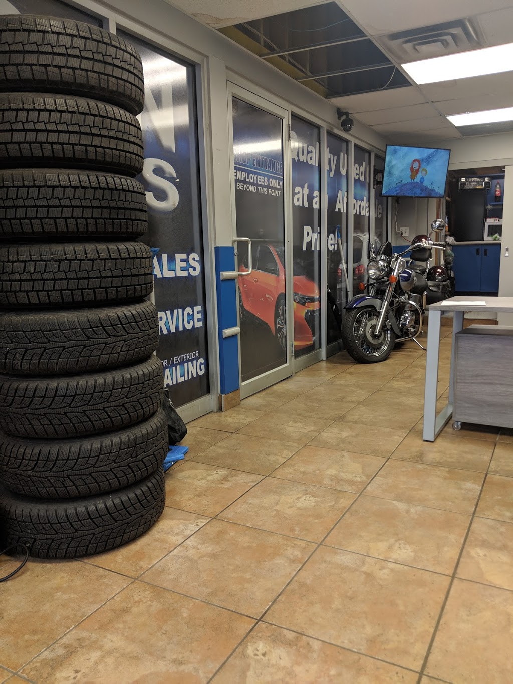 Paycan Motors Ltd | 1278 Victoria St N, Kitchener, ON N2B 3C9, Canada | Phone: (519) 742-3497