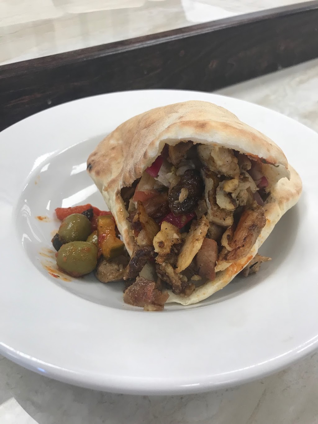 Tannoreen Mediterranean Restaurant | 1250 Brant St #3C, Burlington, ON L7P 1X8, Canada | Phone: (905) 315-7036