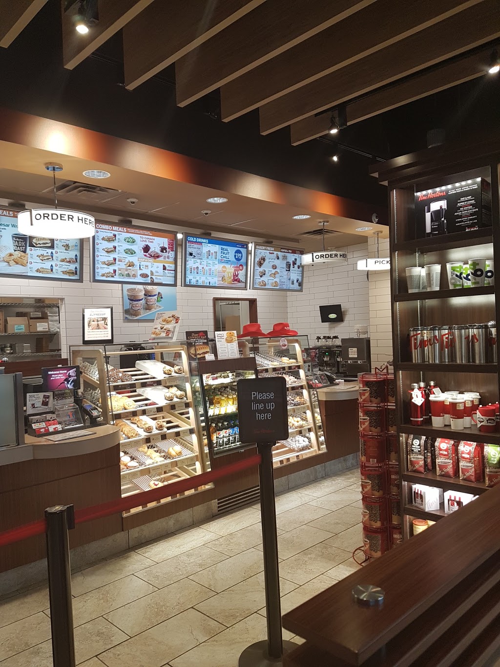 Tim Hortons | 722 85 St SW, Calgary, AB T3H 4C7, Canada | Phone: (403) 727-5514