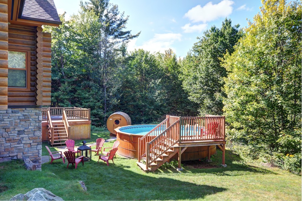 Chalet no. 68 by Fiddler Lake Resort (Cerf-Deer) | 31 Chem. Fiddleridge Resort, Mille-Isles, QC J0R 1A0, Canada | Phone: (800) 721-0371