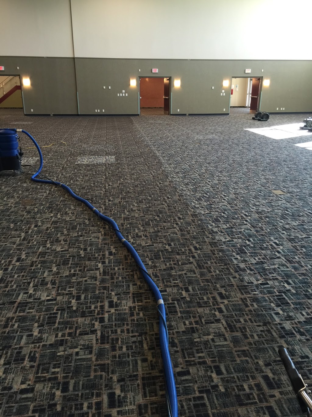 Universal Carpet Cleaning & Janitorial Services | 700 Whaley Ridge, Orléans, ON K4A 0P9, Canada | Phone: (613) 261-6767