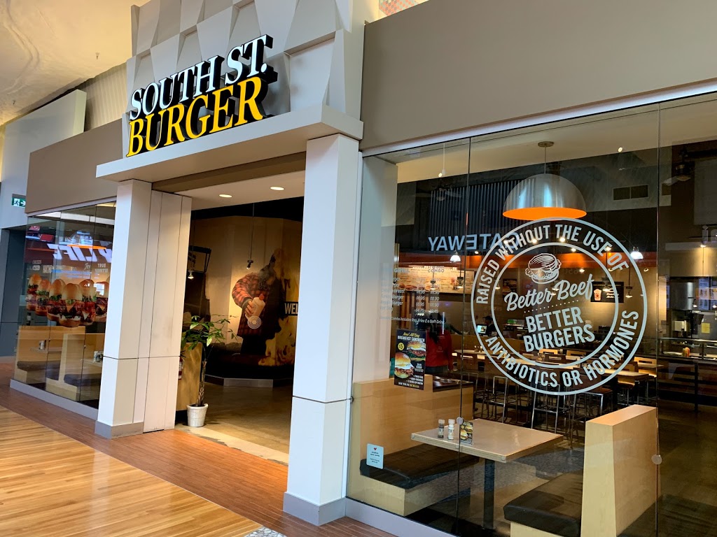 South St. Burger | Tsawwassen Mills, 5000 Canoe Pass Way Unit 633, Delta, BC V4M 4G8, Canada | Phone: (604) 382-0092