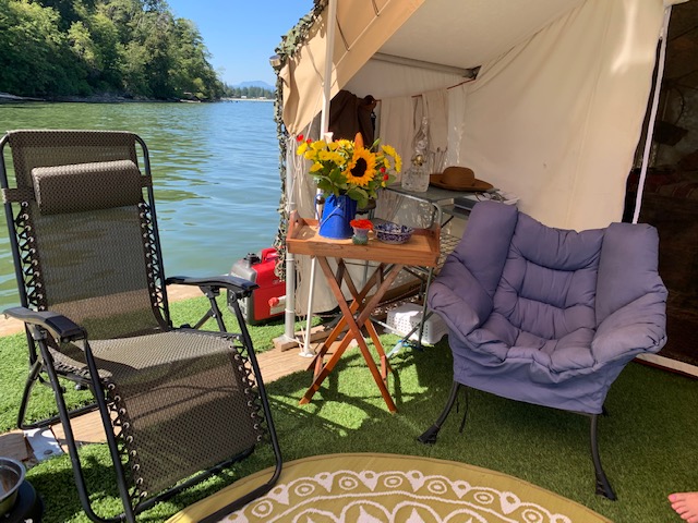 Friends of Mine Float Camp | On the water, Secret Cove, BC V0N 1Y2, Canada | Phone: (604) 710-6747
