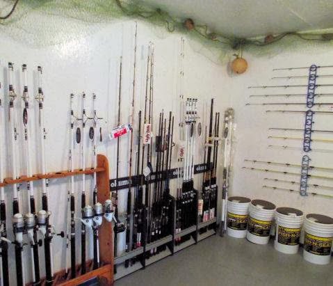 Five Islands Fish Market & Bait and Tackle Shop | Nova Scotia Trunk 2, Lower Five Islands, NS B0M 1N0, Canada | Phone: (902) 254-2177