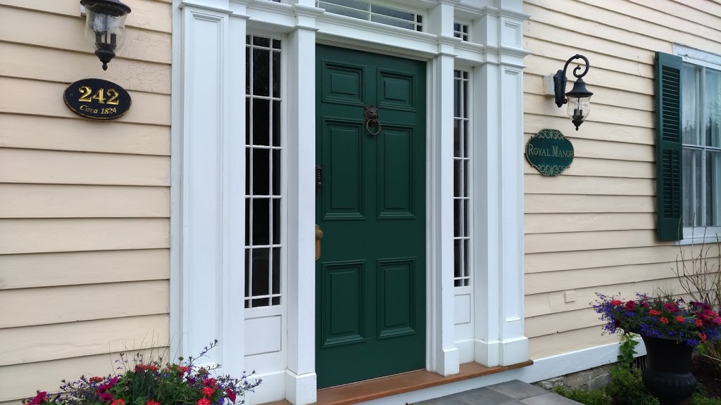 Royal Manor Bed & Breakfast | 242 Ricardo St, Niagara-on-the-Lake, ON L0S 1J0, Canada | Phone: (905) 468-9145