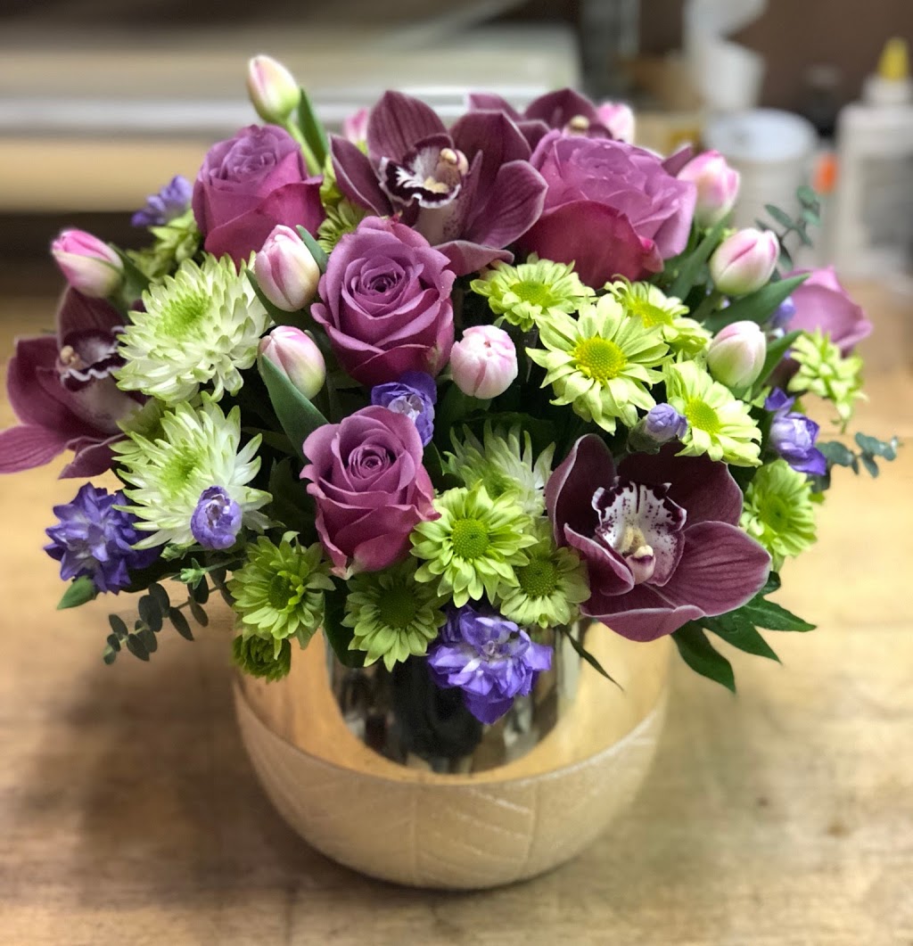 King Edward Florist | 944 W King Edward Ave, Vancouver, BC V5Z 2E2, Canada | Phone: (604) 732-1638