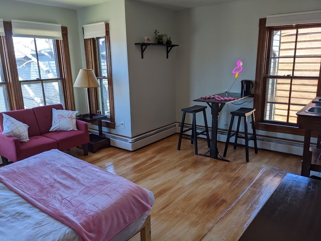 Pink Flamingo: Wolfville Accommodations | 5 Locust Ave, Wolfville, NS B4P 2E9, Canada | Phone: (902) 580-5395
