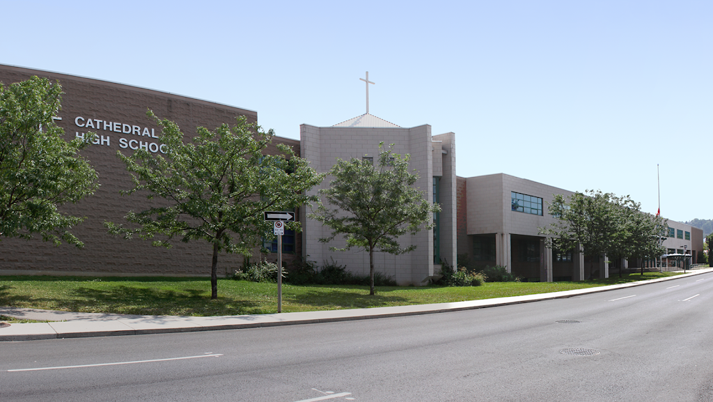 Cathedral High School | school | 30 Wentworth St N, Hamilton, ON L8L 8H5, Canada | 9055223581 OR +1 905-522-3581