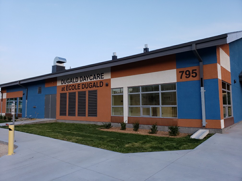Dels Exteriors Winnipeg - Roofing, Siding, Stucco, Soffits, Stone Contractors | 432 Harbison Ave, Winnipeg, MB R2L 0A9, Canada | Phone: (204) 388-6269