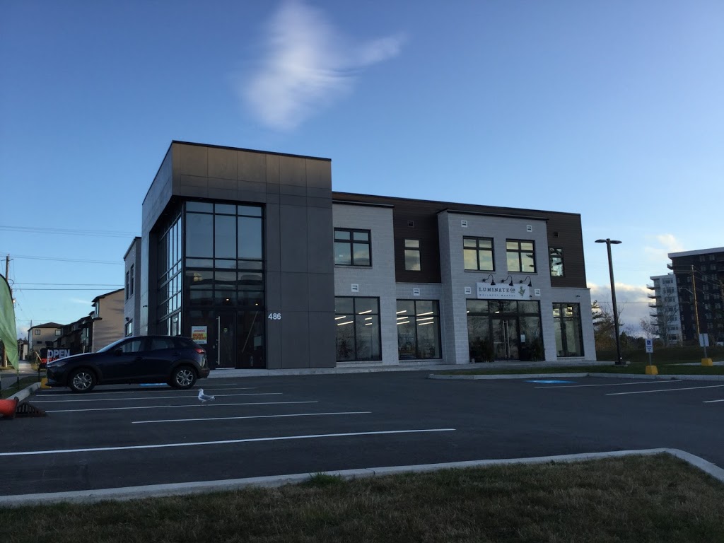 Luminate Co Wellness Market | 486 Starboard Dr, Bedford, NS B3M 0N6, Canada | Phone: (902) 835-9319