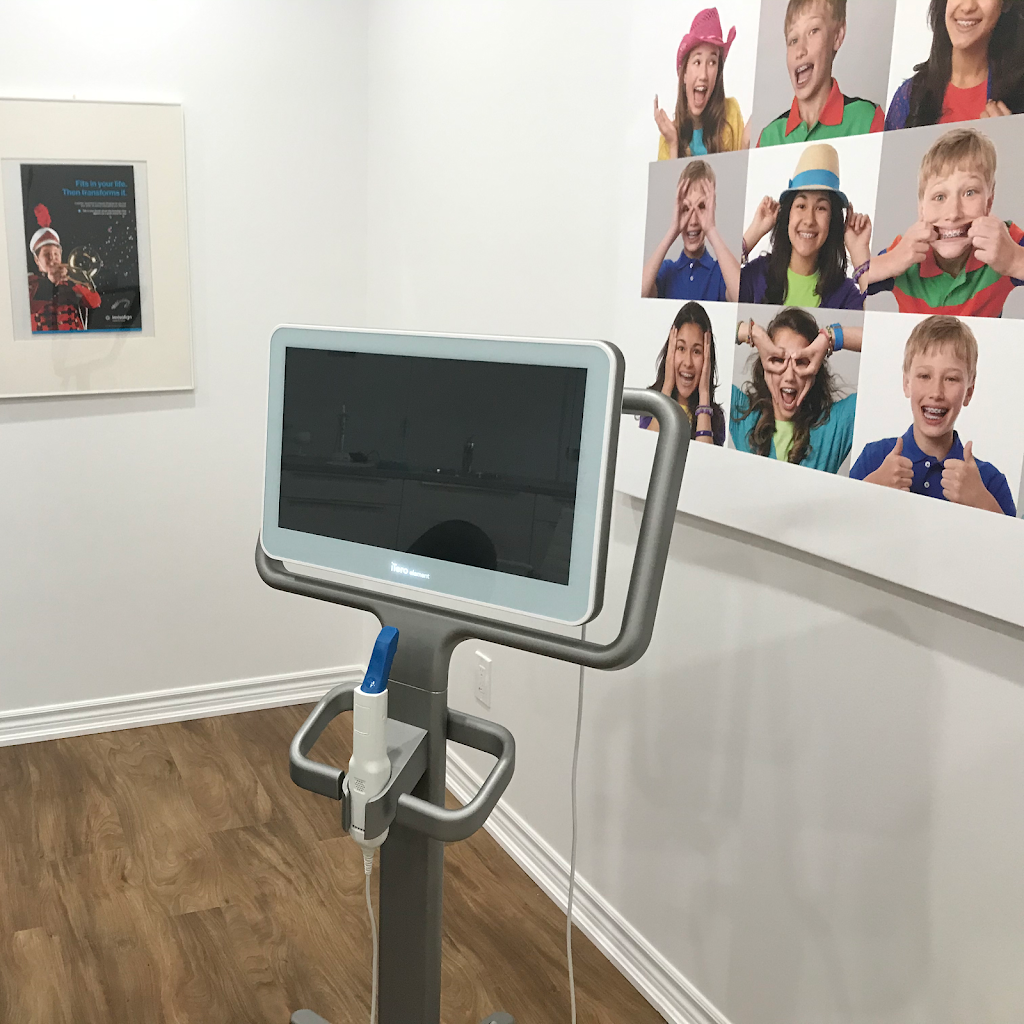The Smile Store | 500 Brant St, Burlington, ON L7R 2G4, Canada | Phone: (905) 632-7374
