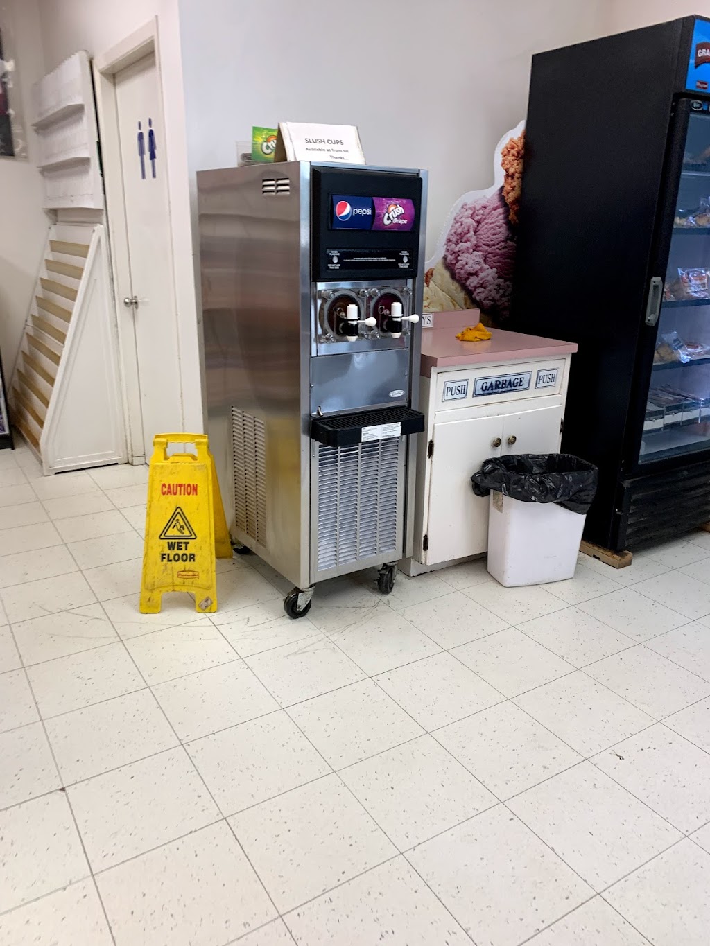 GTI Gas And Snack, Eckville | 5008 48 St, Eckville, AB T0M 0X0, Canada | Phone: (403) 746-3220