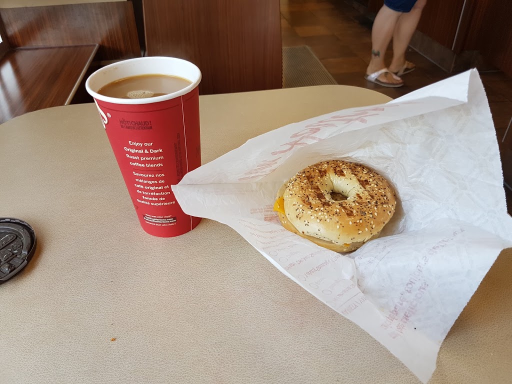 Tim Hortons | 547 Gerrard St E, Toronto, ON M4M 1X7, Canada | Phone: (647) 352-7879