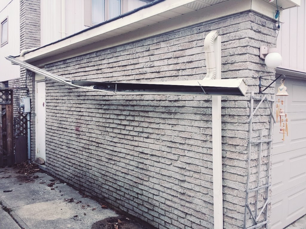 Gutter fix | 236 John West Way, Aurora, ON L4G 7J3, Canada | Phone: (416) 829-9038