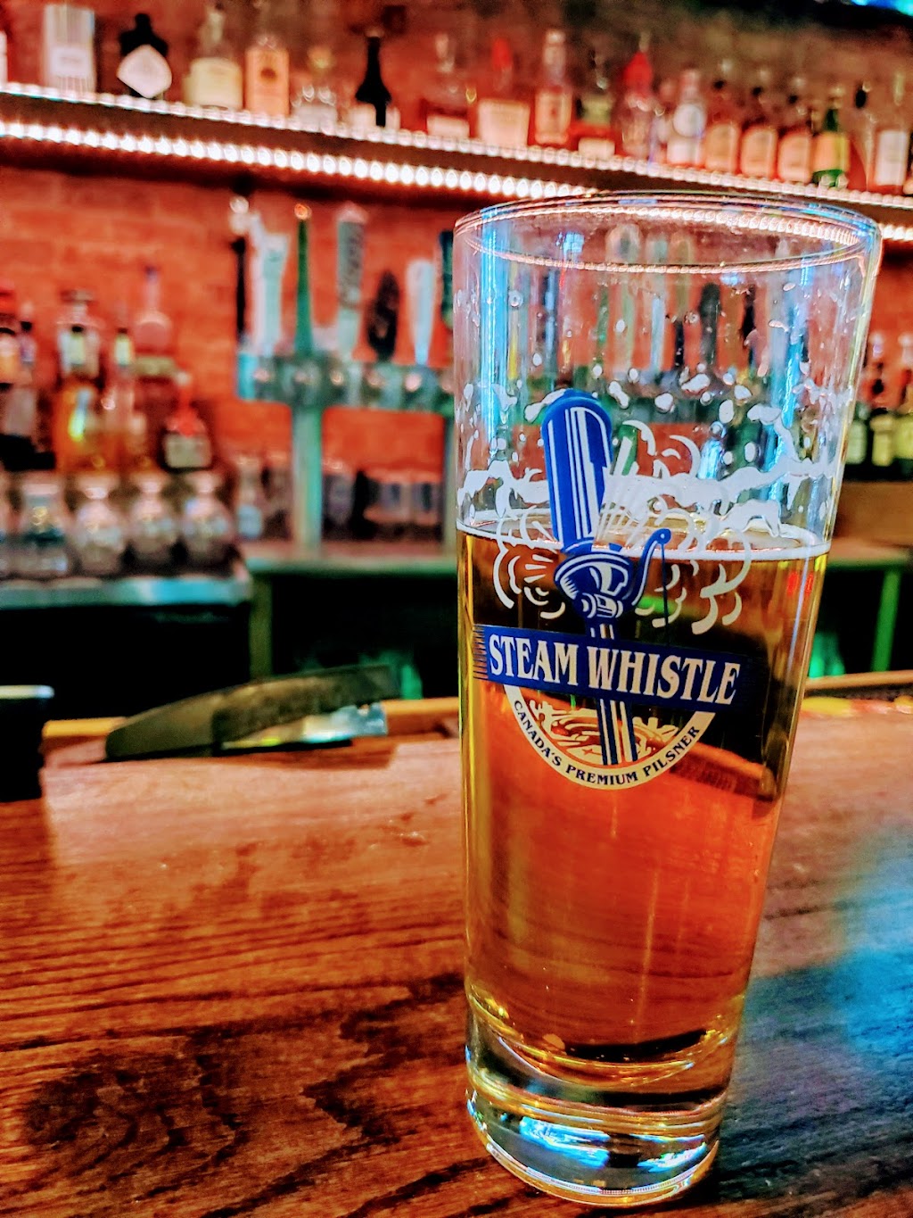 Kullys Original Sports Bar | 223 St Paul St, St. Catharines, ON L2R 3M2, Canada | Phone: (905) 684-1771