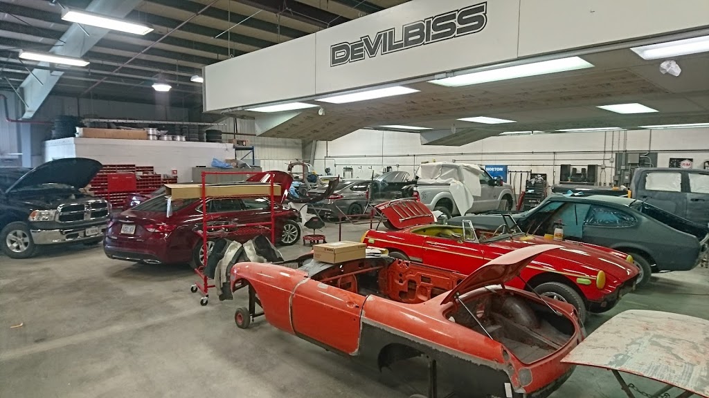 Town and Country Chrysler Auto Body and Collision Centre | 2021 Rogers Rd, Perth, ON K7H 3P4, Canada | Phone: (613) 201-2500