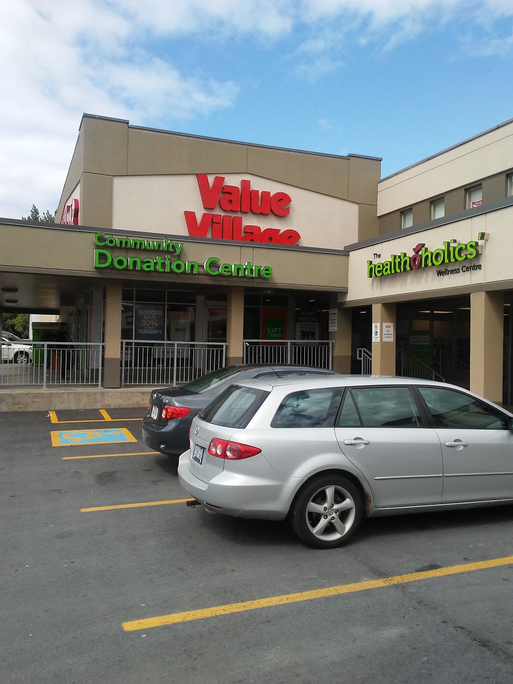 Value Village | 120 Ottawa St N, Kitchener, ON N2H 3K5, Canada | Phone: (519) 576-4403